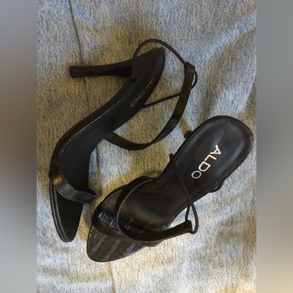Elegant Black Classic Leather High Heel Straps Aldo Evening Dress Up Sandals - Picture 6 of 7